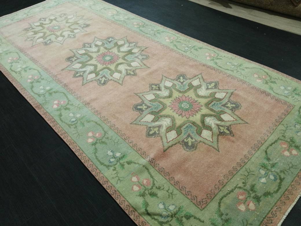 Beige Turkish Runner Rug 4' 6" x 10' 7" Hand-Knotted border