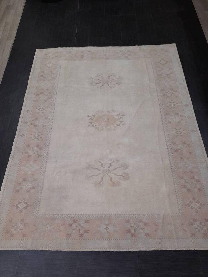 Beige Turkish Runner Rug 6' 10" x 8' 9" Hand-Knotted border