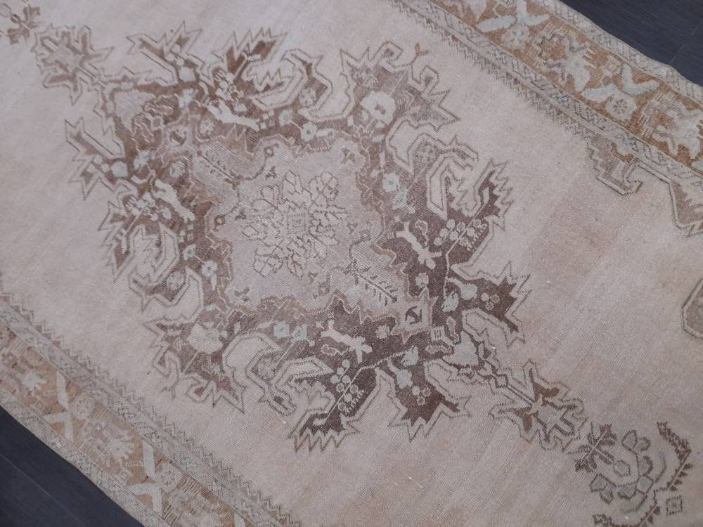 Cream Turkish Oushak Rug 5' 4" x 10' 8" Hand-Knotted | No. WR88939