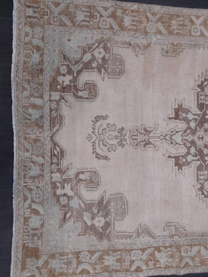 Cream Turkish Oushak Rug 5' 4" x 10' 8" Hand-Knotted | No. WR88939