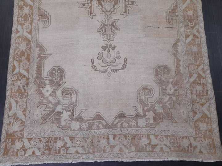 Cream Turkish Oushak Rug 5' 4" x 10' 8" Hand-Knotted | No. WR88939