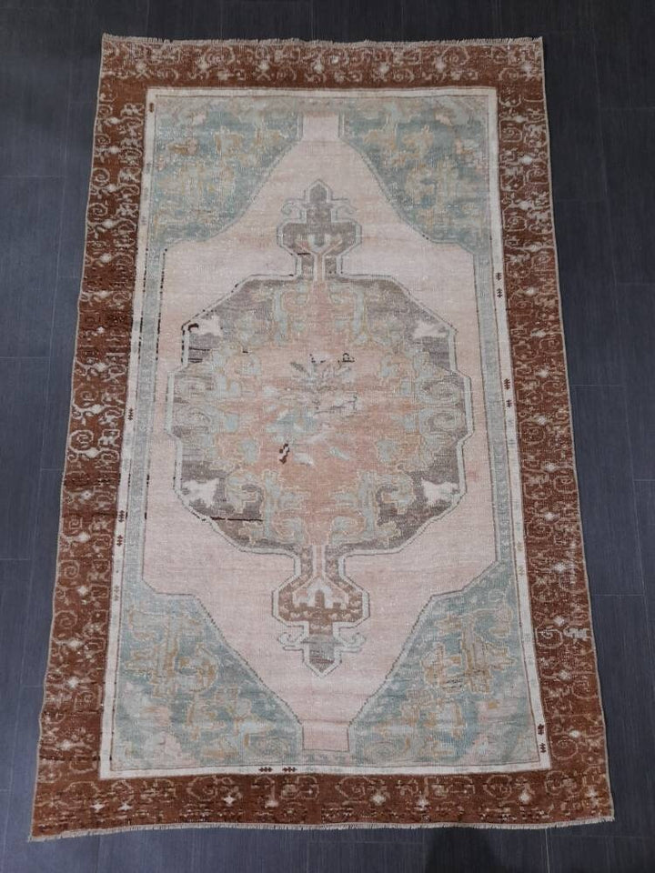 Beige Turkish Runner Rug 4' x 6' 5" Hand-Knotted detail