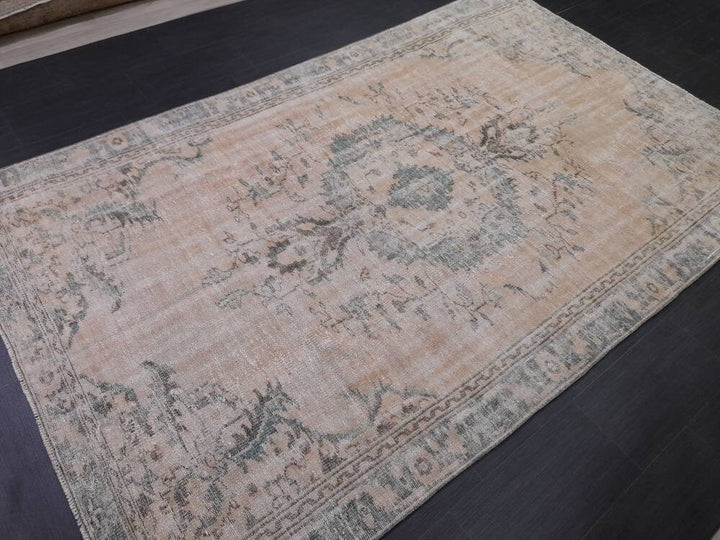 Navy Runner Rug 5' 11" x 9' 5" - No. WR94340