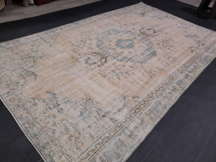 Navy Runner Rug 5' 11" x 9' 5" - No. WR94340