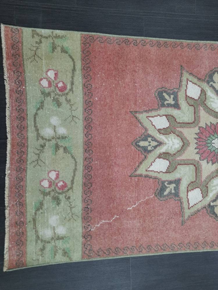 Beige Turkish Runner Rug 2' 11" x 10' 9" Hand-Knotted texture