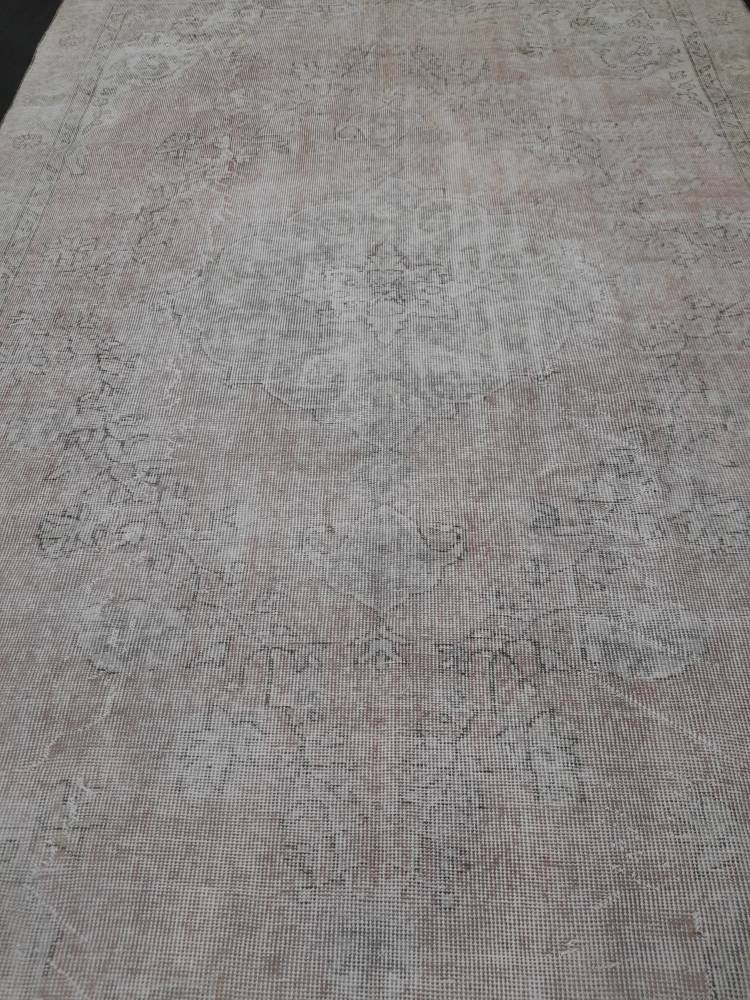 Pink Turkish Oushak Rug 6' 6" x 10' Hand-Knotted pattern