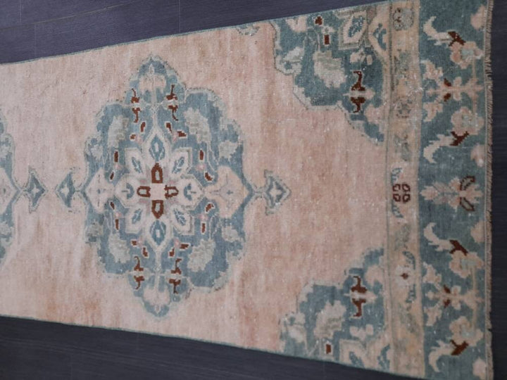 Beige Turkish Runner Rug 2' 6" x 9' 5" Hand-Knotted detail