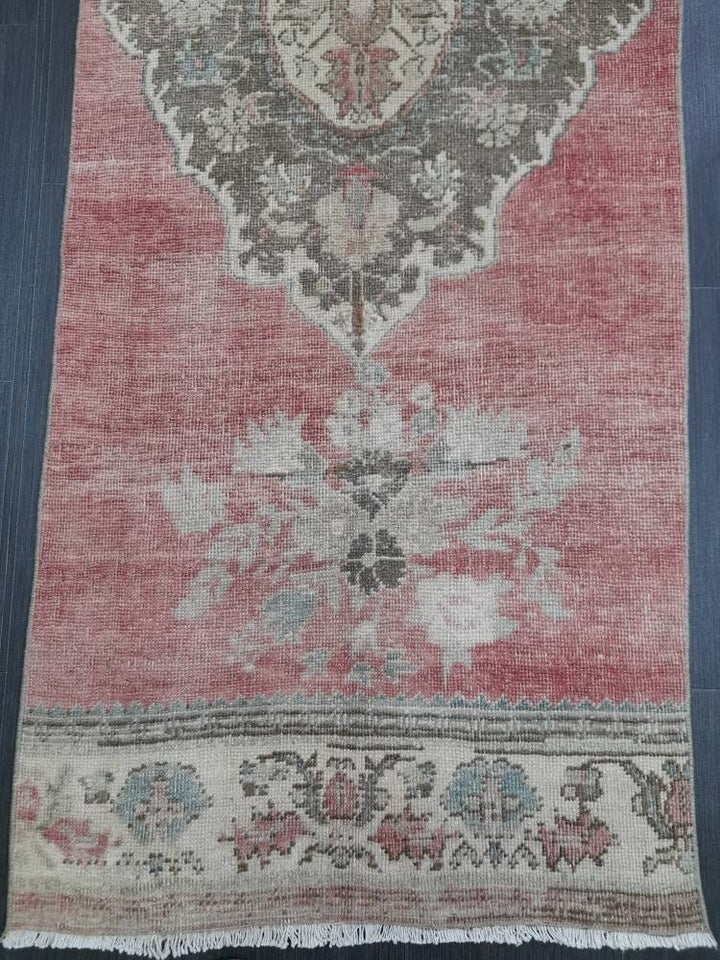 Beige Turkish Runner Rug 2' 8" x 10' 11" Hand-Knotted close-up