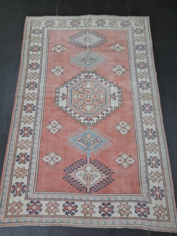 Pink Turkish Runner Rug 5' 3" x 8' Hand-Knotted close-up