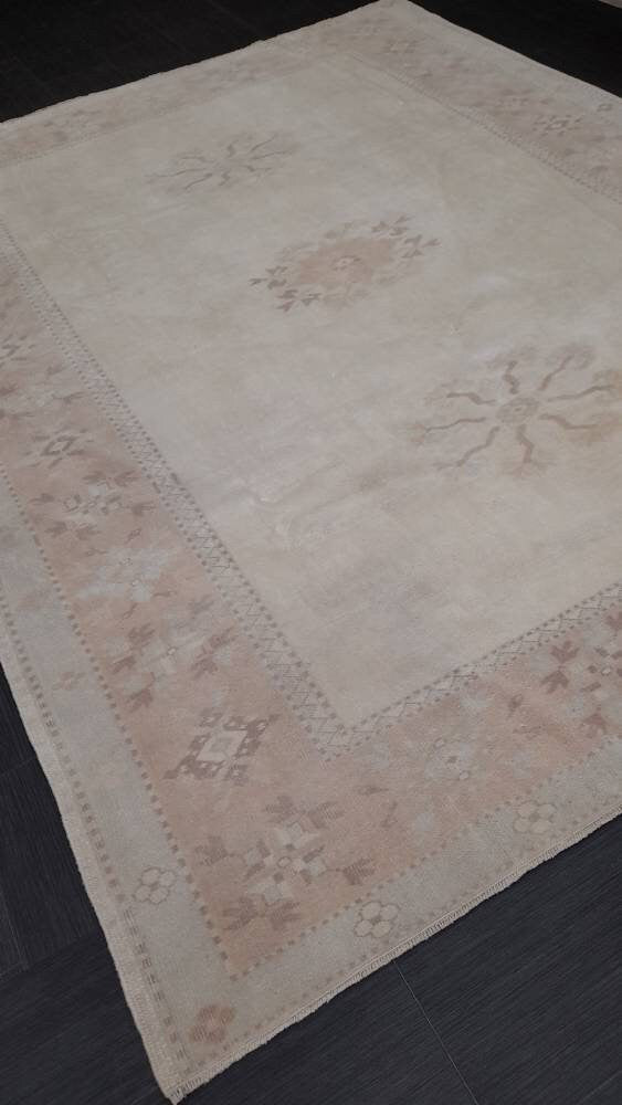 Beige Turkish Runner Rug 6' 10" x 8' 9" Hand-Knotted pattern