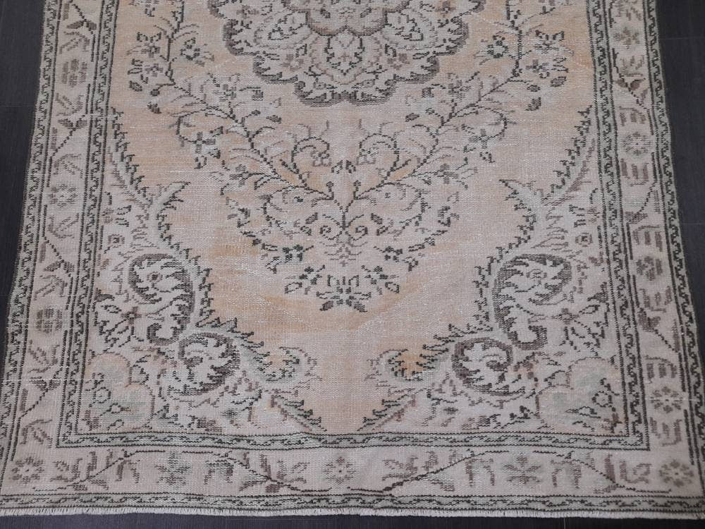Rust Turkish Runner Rug 5' 5" x 9' 1" Hand-Knotted pattern