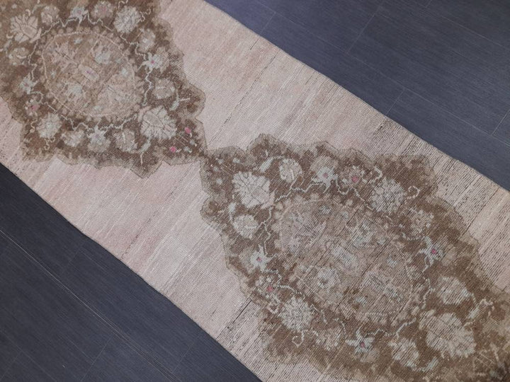 Beige Turkish Runner Rug 2' 10" x 11' 5" Hand-Knotted border