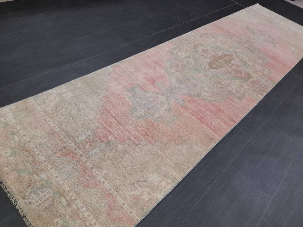 Beige Turkish Runner Rug 2' 11" x 10' 10" Hand-Knotted texture