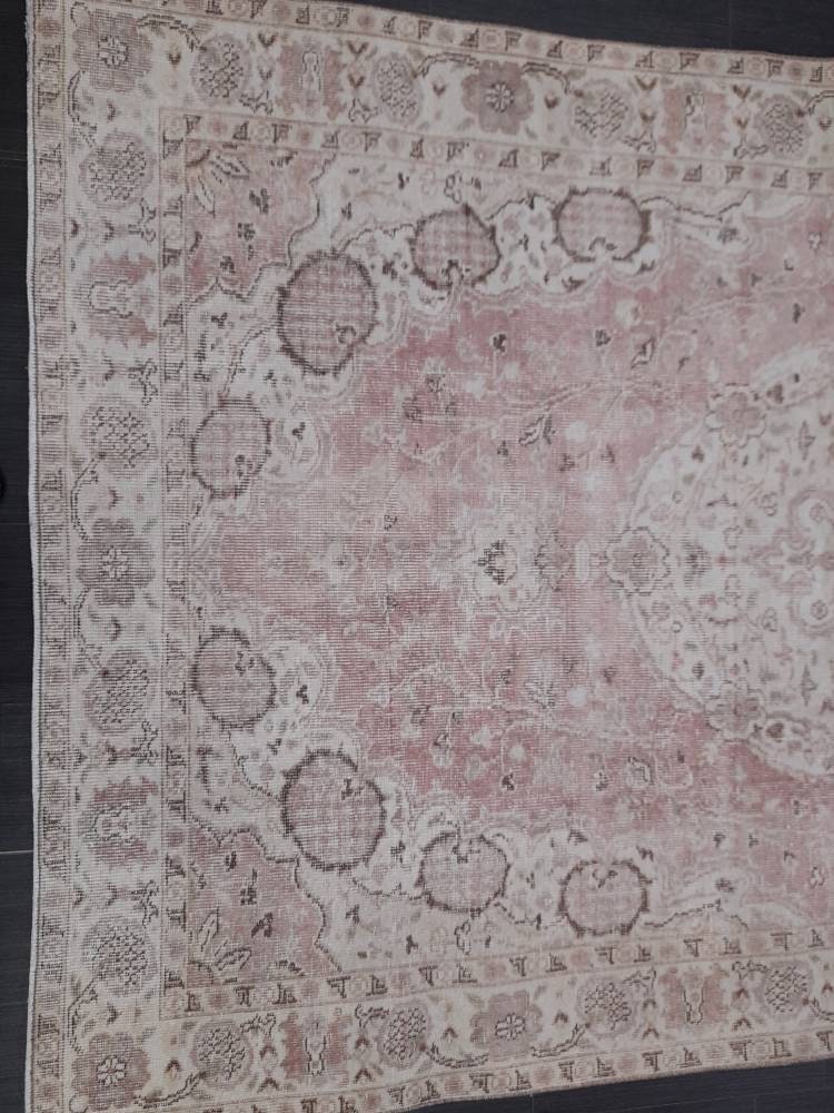 Pink Turkish Runner Rug 5' 5" x 8' 9" Hand-Knotted texture