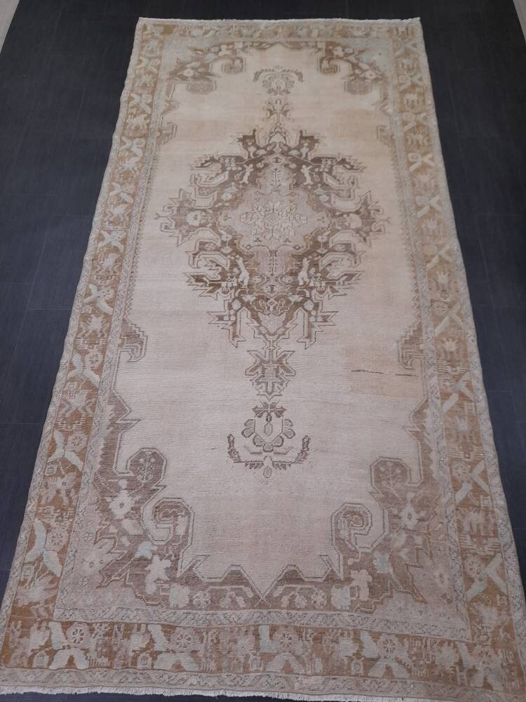 Cream Turkish Oushak Rug 5' 4" x 10' 8" Hand-Knotted | No. WR88939