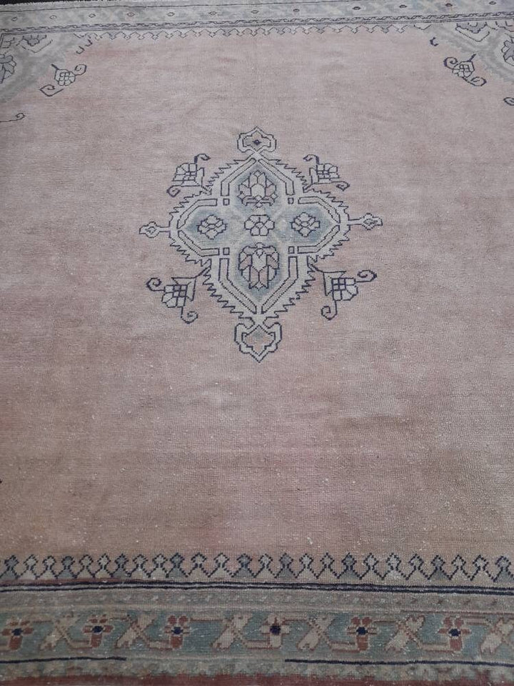 Turkish Oushak Rug 9' 5" x 9' 5" Hand-Knotted texture