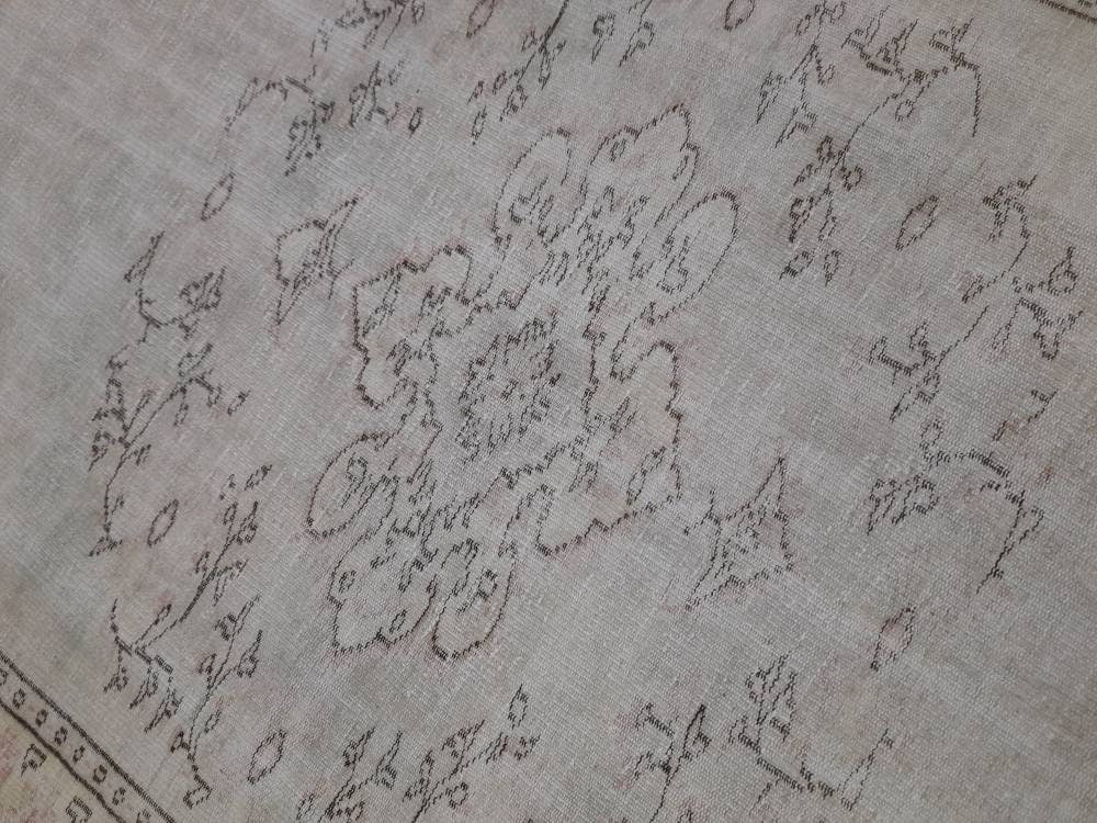 Rust Turkish Oushak Rug 6' 2" x 9' 3" Hand-Knotted close-up