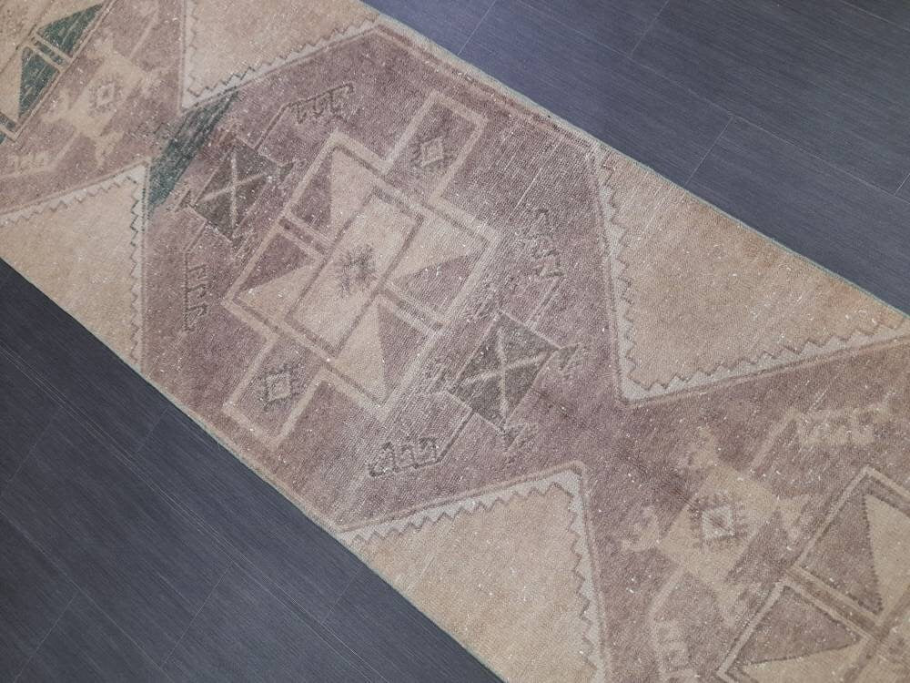 Beige Turkish Runner Rug 2' 10" x 12' 2" Hand-Knotted detail