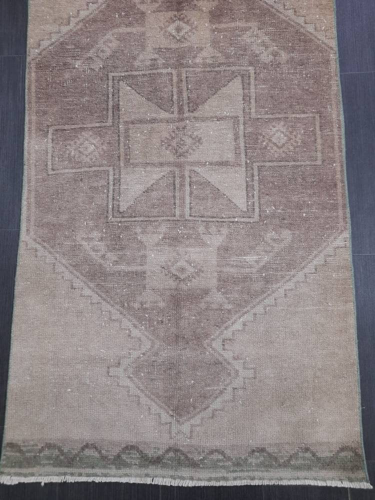 Beige Turkish Runner Rug 2' 10" x 12' 2" Hand-Knotted close-up