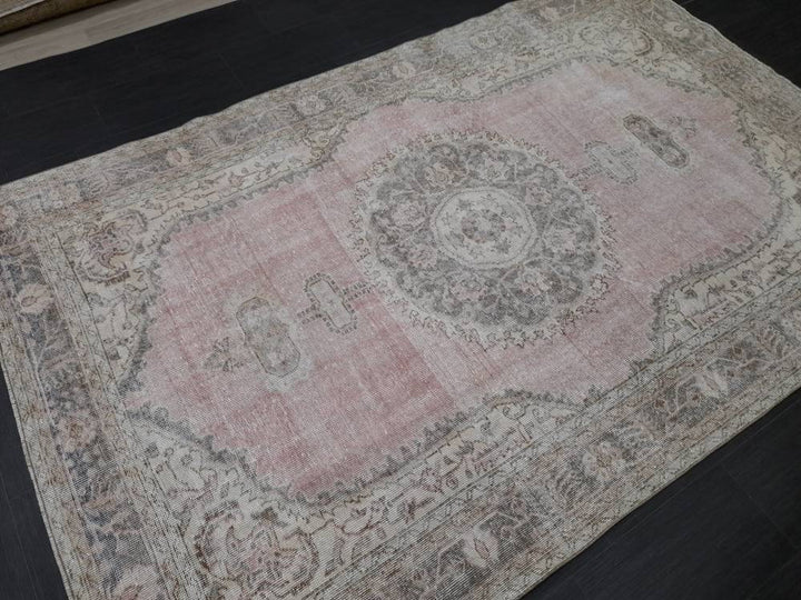 Vintage Vintage Turkish Rug 6' x 9' 5" - No. WR14074