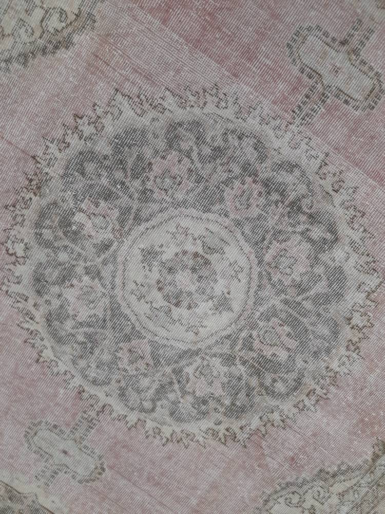 Vintage Vintage Turkish Rug 6' x 9' 5" - No. WR14074