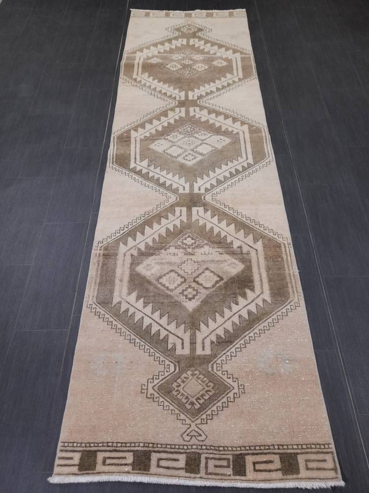 Beige Turkish Runner Rug 2' 9" x 9' 7" Hand-Knotted view