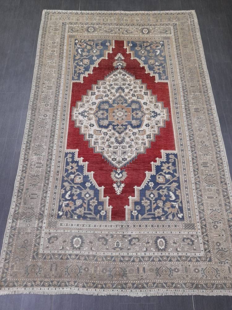 Navy Turkish Oushak Rug 5'11" x 9'6" Hand-Knotted border