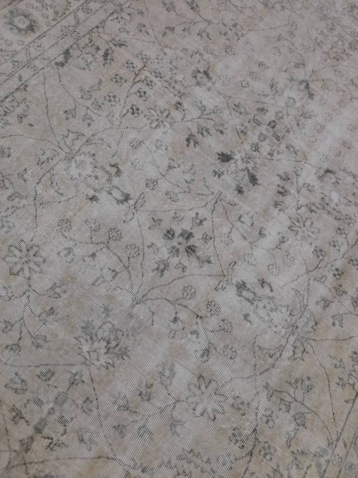 Beige Turkish Runner Rug 6' 5" x 9' 5" Hand-Knotted view 9