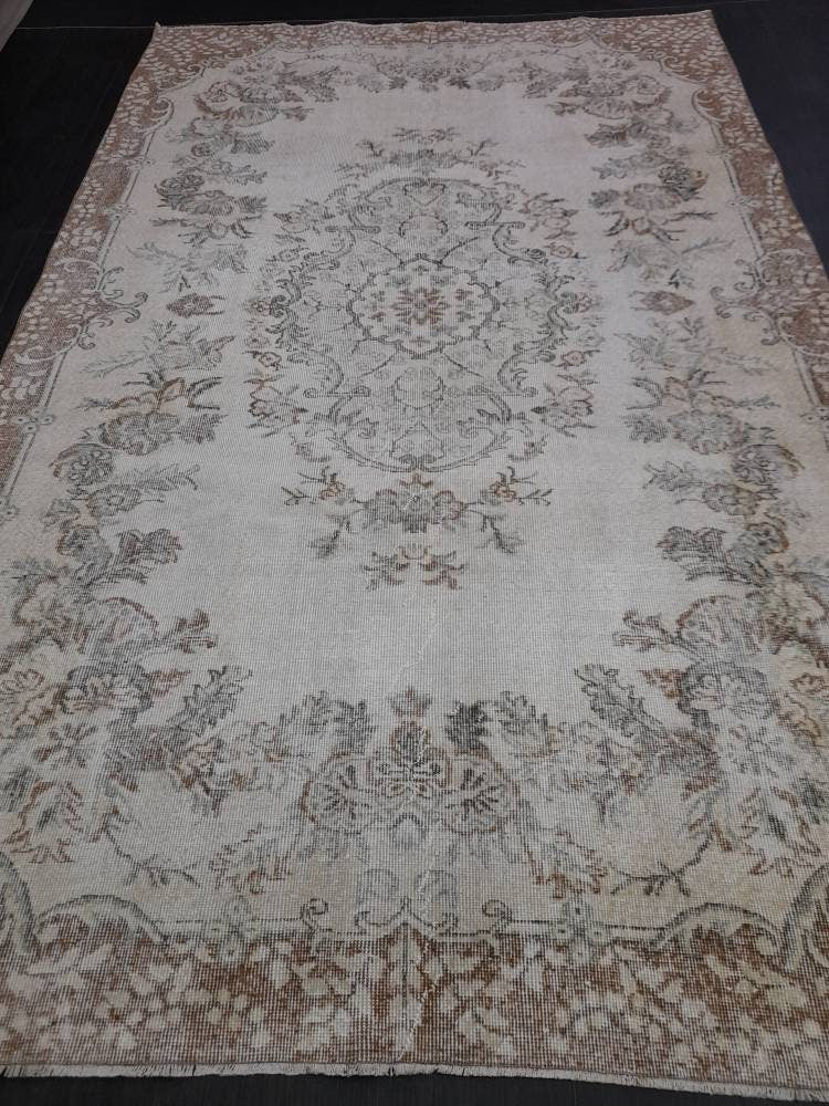 Tan Turkish Oushak Rug 6' 4" x 10' 3" Hand-Knotted pattern