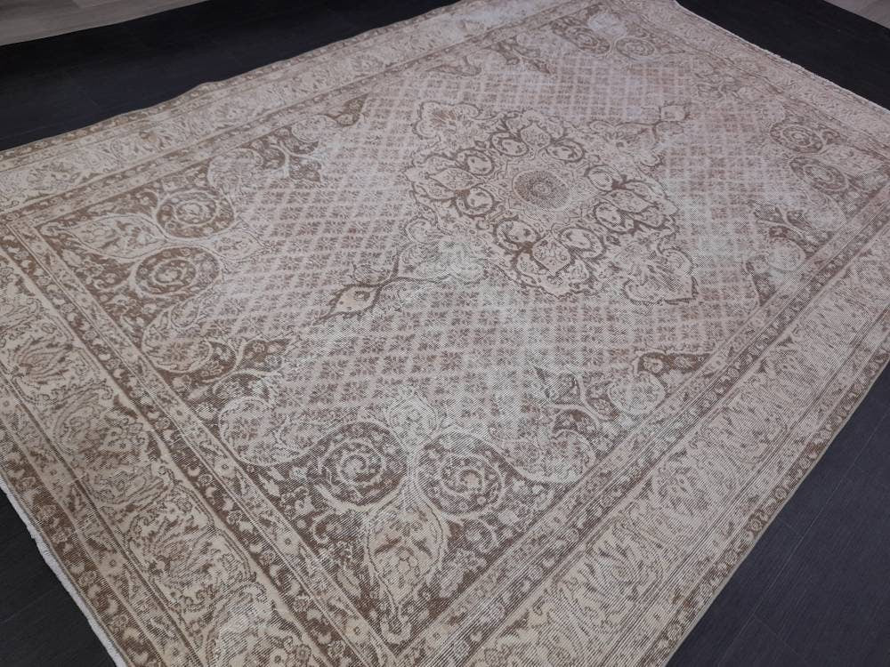 Tan Turkish Oushak Rug 6'8" x 10'2" Hand-Knotted view