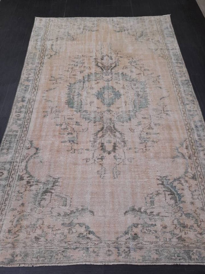 Navy Runner Rug 5' 11" x 9' 5" - No. WR94340