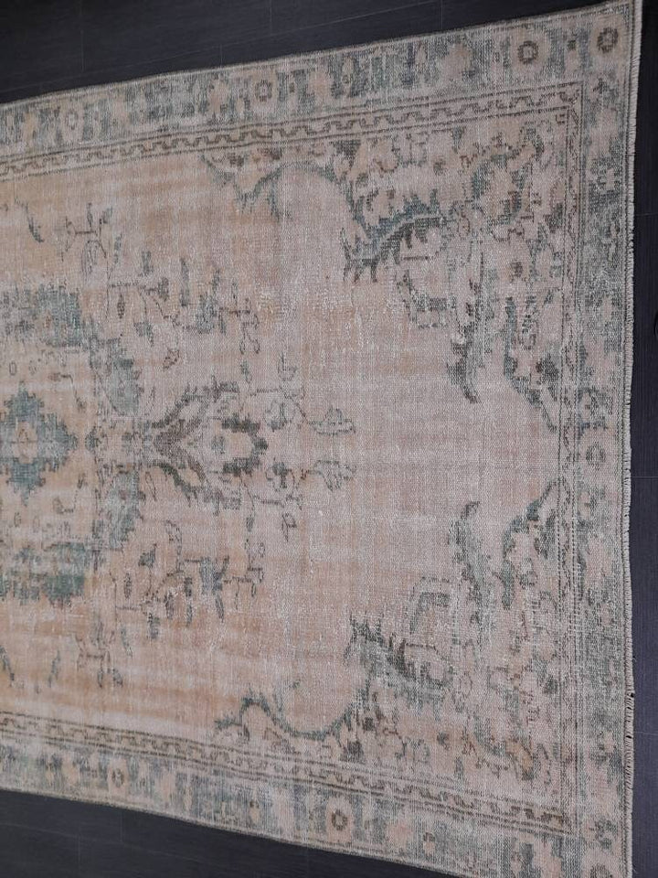 Navy Runner Rug 5' 11" x 9' 5" - No. WR94340