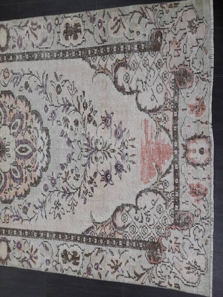 Green Turkish Runner Rug 5' 2" x 8' 4" Hand-Knotted | No. WR21115