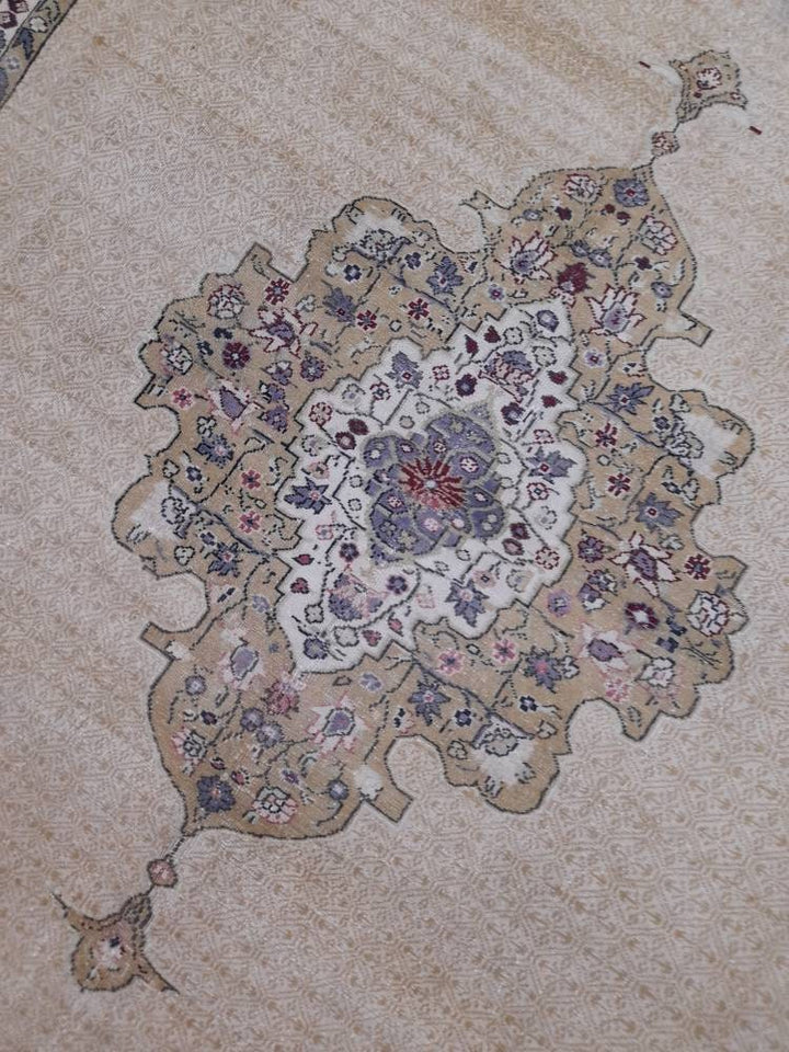 Beige Turkish Runner Rug 6' 4" x 9' 2" Hand-Knotted texture