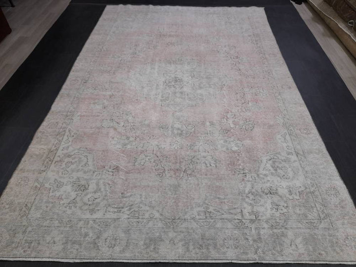 Pink Turkish Oushak Rug 6' 6" x 10' Hand-Knotted field