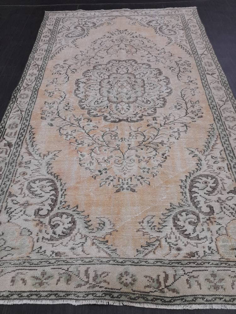 Rust Turkish Runner Rug 5' 5" x 9' 1" Hand-Knotted field