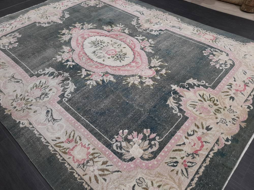 Green Turkish Vintage Rug 7' 3" x 10' Hand-Knotted | No. WR51278