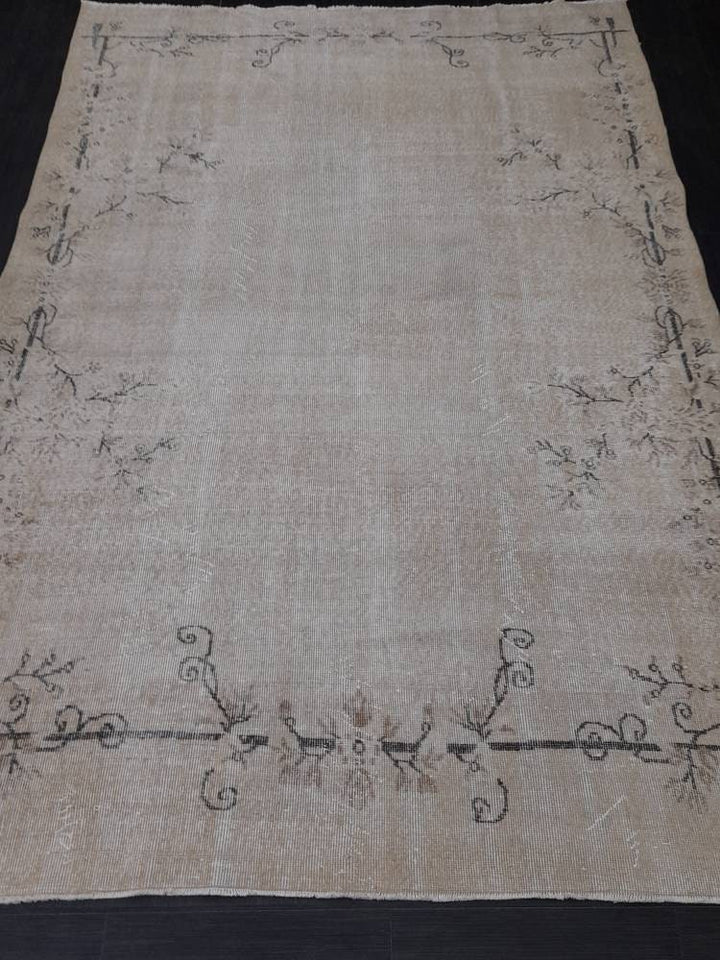 Beige Turkish Vintage Rug 6' 6" x 9' 8" Hand-Knotted | No. WR68017