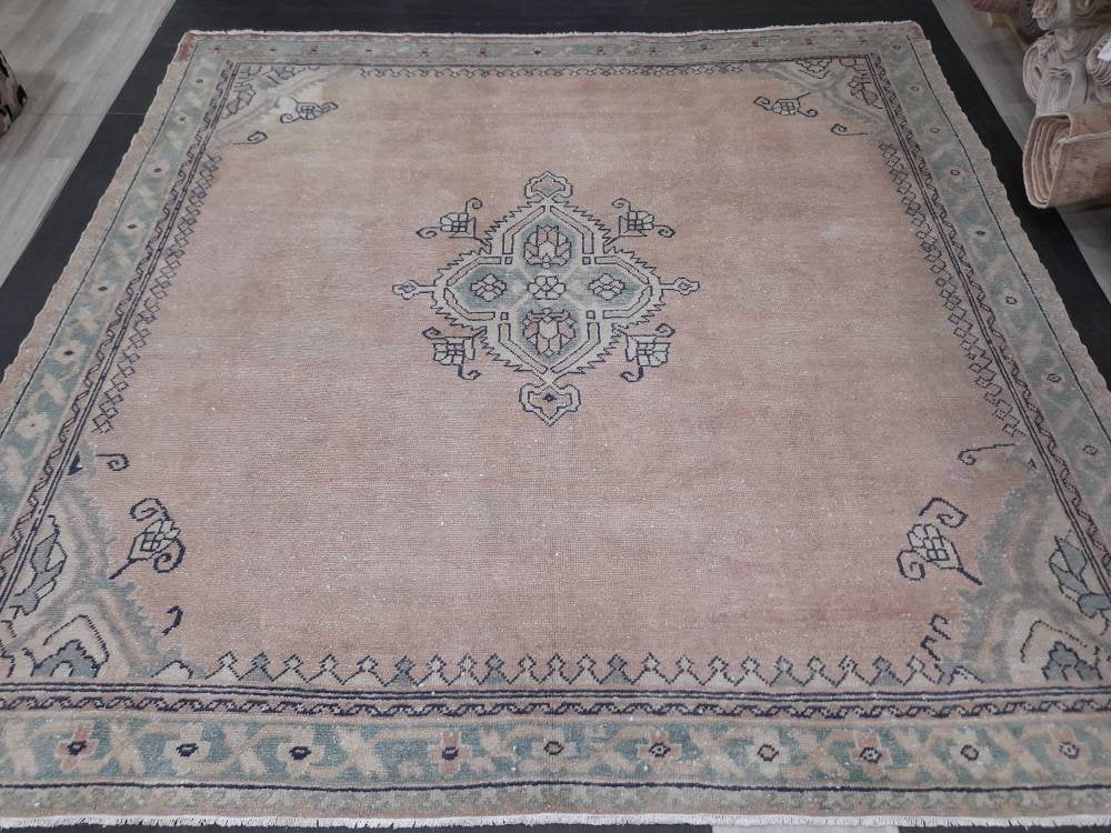 Turkish Oushak Rug 9' 5" x 9' 5" Hand-Knotted view 9