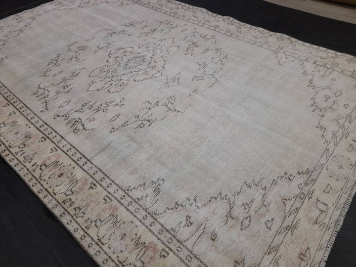 Rust Turkish Oushak Rug 6' 2" x 9' 3" Hand-Knotted pattern