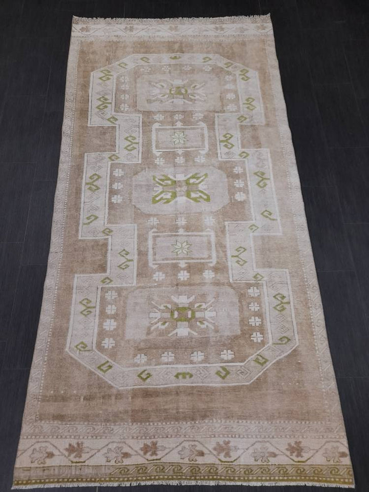 Beige Turkish Oushak Rug 4' 6" x 9' Hand-Knotted view 9