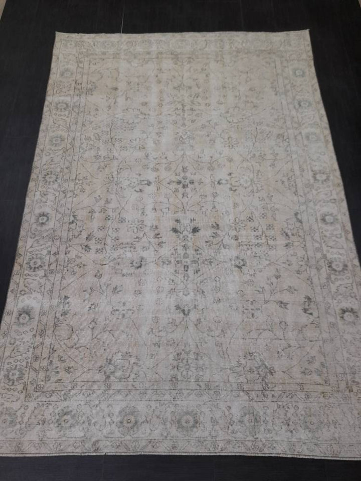 Beige Turkish Runner Rug 6' 5" x 9' 5" Hand-Knotted reverse