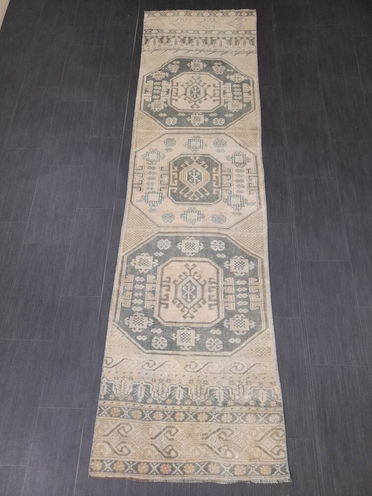 Beige Turkish Runner Rug 2' 6" x 9' 6" Hand-Knotted reverse