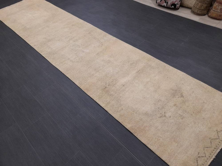Beige Turkish Runner Rug 2' 9" x 12' 4" Hand-Knotted | No. WR54873
