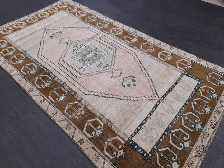 Brown Runner Rug 3' 6" x 6' 3" - No. WR38663