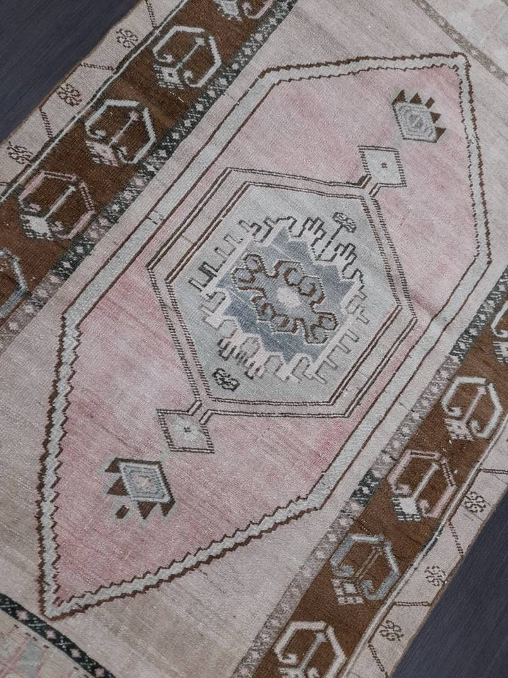 Brown Runner Rug 3' 6" x 6' 3" - No. WR38663