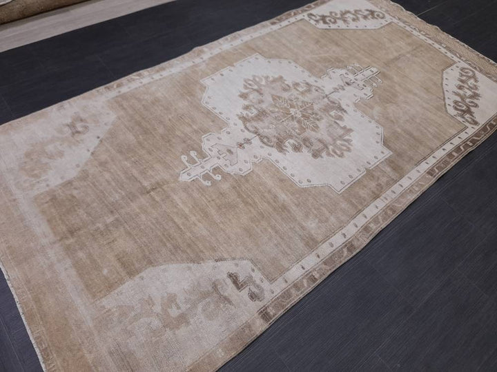 Beige Turkish Vintage Rug 4' 7" x 9' Hand-Knotted | No. WR17086