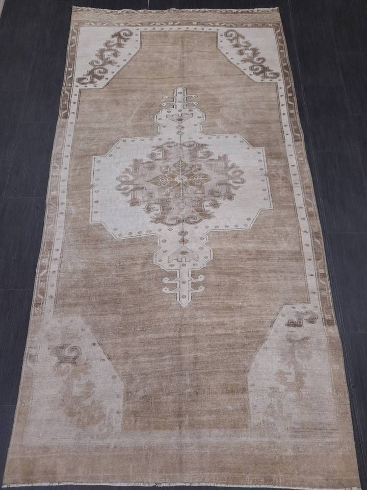 Beige Turkish Vintage Rug 4' 7" x 9' Hand-Knotted | No. WR17086