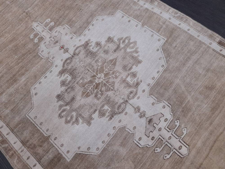 Beige Turkish Vintage Rug 4' 7" x 9' Hand-Knotted | No. WR17086