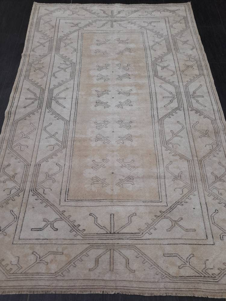 Beige Turkish Vintage Rug 5' 3" x 8' 4" Hand-Knotted close-up